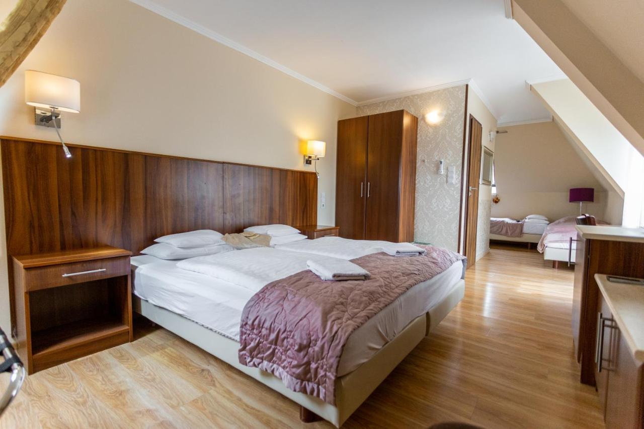 Bed and Breakfast Petreny Borpanzio Egerszalók Exterior foto